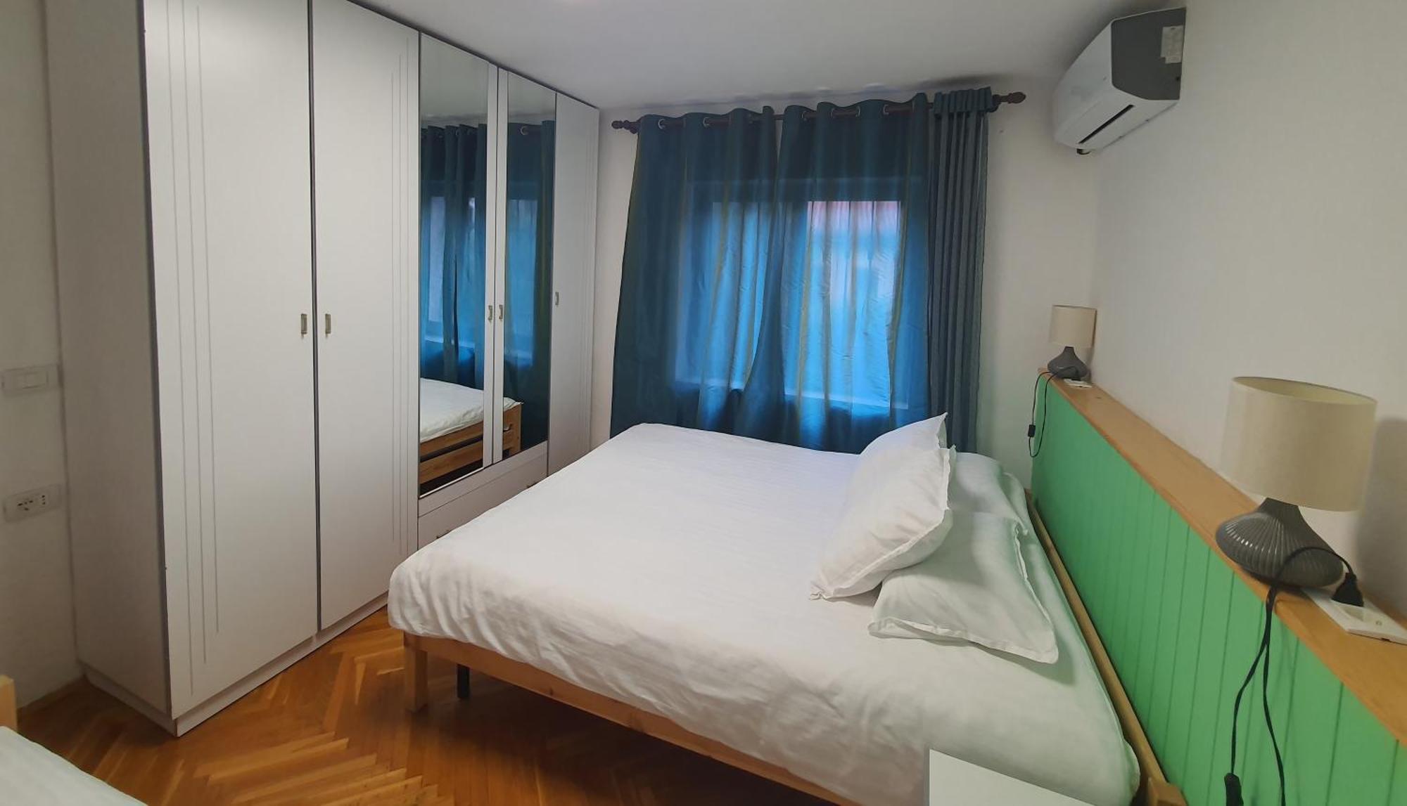 Central Home Away From Home Shkoder Luaran gambar